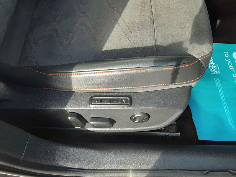 Seat Leon 1.4 Leon FR Sport PHEV Semi-Auto 5dr 5dr Automatic 2026