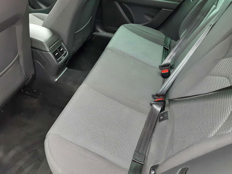 Seat Leon 1.6 TDI SE Dynamic Technology Euro 6 (s/s) 5dr 5dr Manual 2025