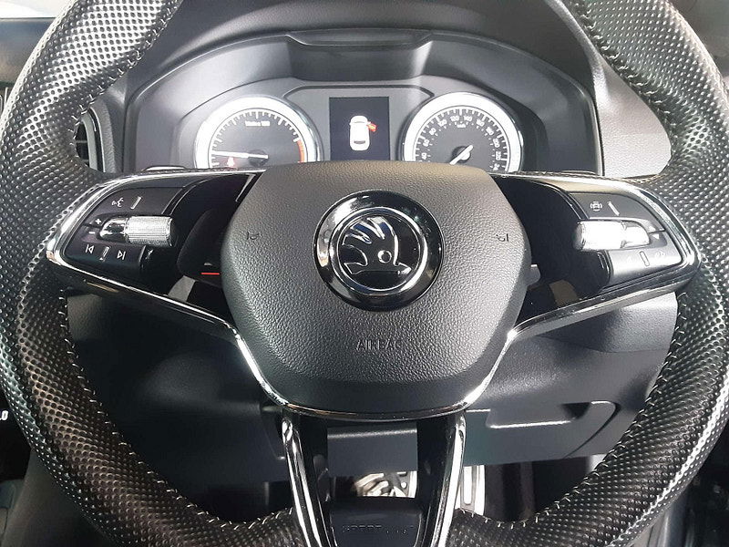 Skoda Karoq 1.5 Karoq Sportline TSi Semi-Auto 5dr 5dr Automatic 2025