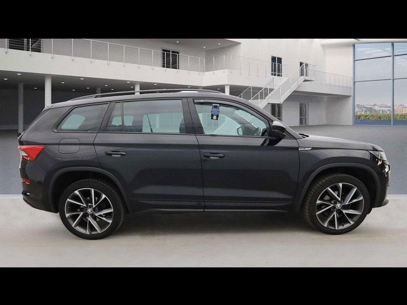 Skoda Kodiaq 2.0 Kodiaq Sportline TDI SCR 4x4 Semi-Auto 4WD 5dr 5dr Automatic 2025