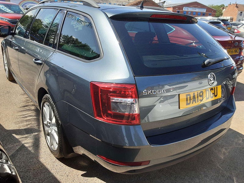 Skoda Octavia 1.6 Octavia SE L TDI 5dr 5dr Manual 2025