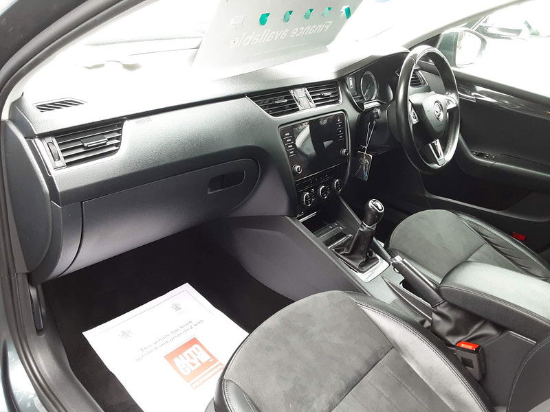 Skoda Octavia 1.6 TDI SE L Euro 6 (s/s) 5dr 5dr Manual 2025