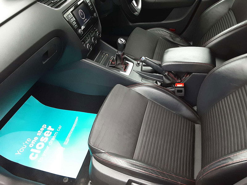 Skoda Octavia 2.0 Octavia VRS TSI 5dr 5dr Manual 2026