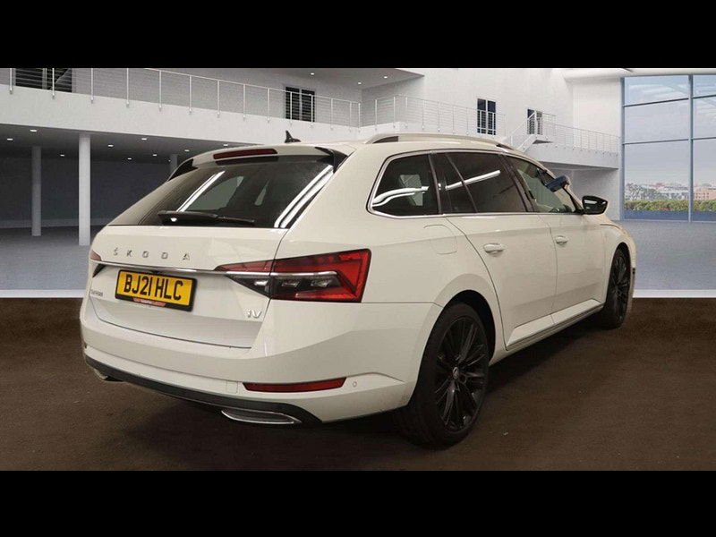 Skoda Superb 1.4 Superb Laurin & Klement iV PHEV Semi-Auto 5dr 5dr Automatic 2025