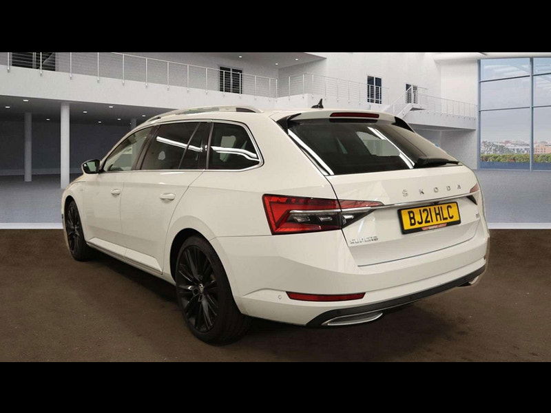 Skoda Superb 1.4 Superb Laurin & Klement iV PHEV Semi-Auto 5dr 5dr Automatic 2025