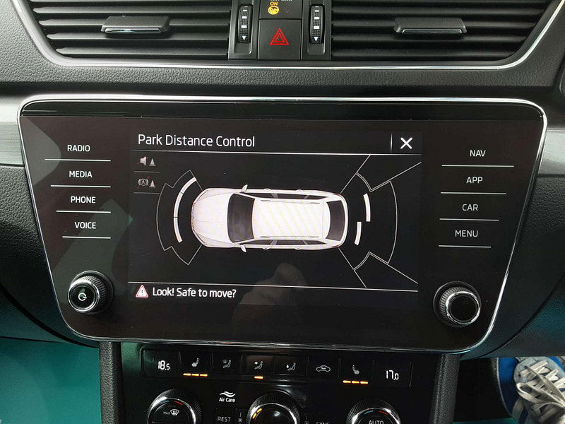 Skoda Superb 1.4 Superb SE L iV PHEV Semi-Auto 5dr 5dr Automatic 2025