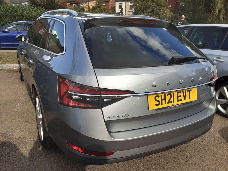 Skoda Superb 1.4 Superb SE L iV PHEV Semi-Auto 5dr 5dr Automatic 2025