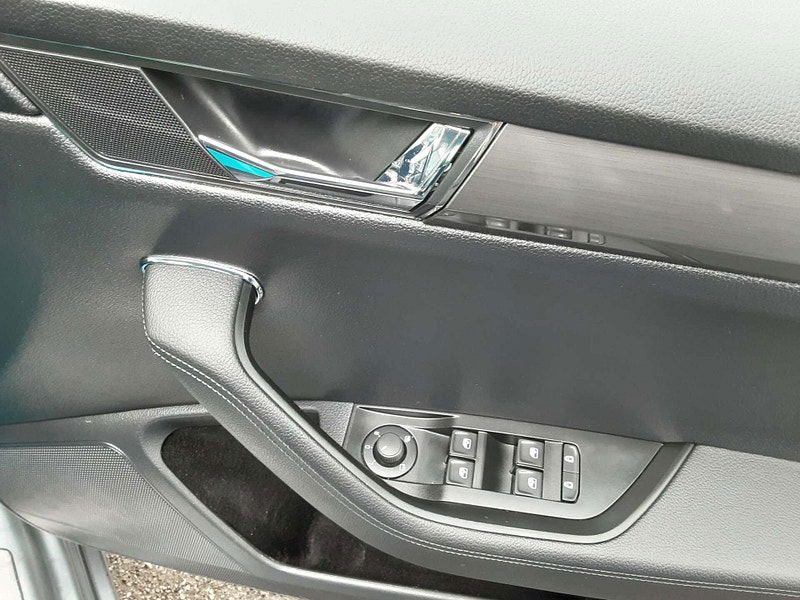 Skoda Superb 1.4 Superb SE L iV PHEV Semi-Auto 5dr 5dr Automatic 2025