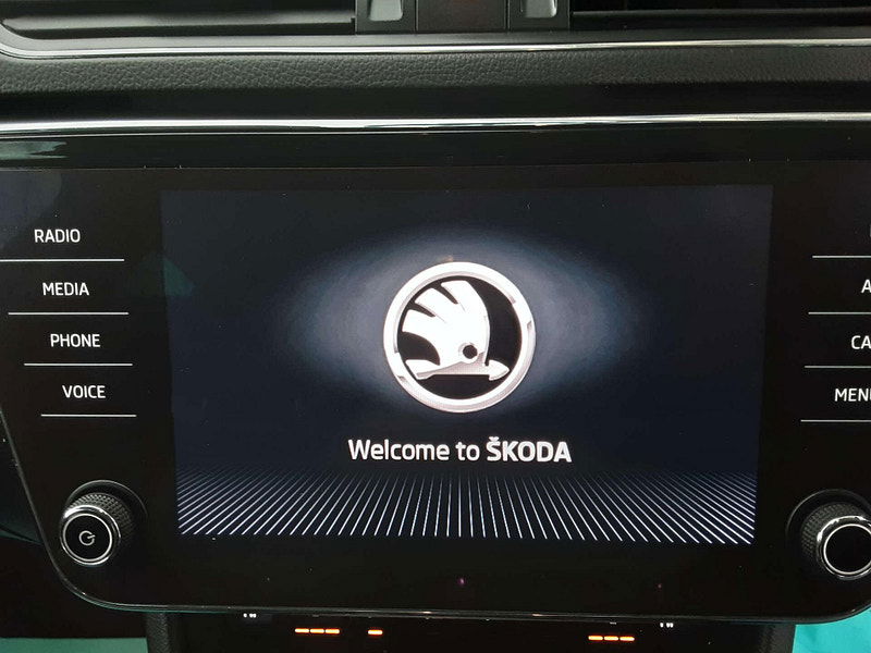 Skoda Superb 2.0 Superb SE L TDI 5dr 5dr Manual 2026