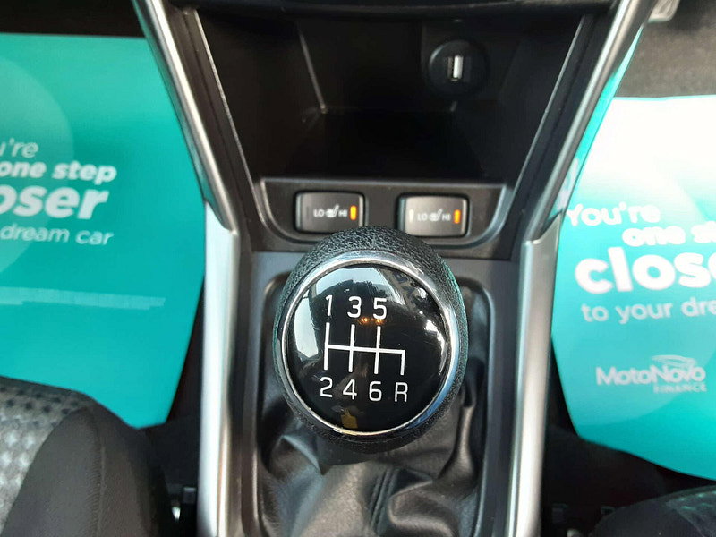 Suzuki SX4 S-Cross 1.4 SX4 S-Cross Motion Boosterjet MHEV 5dr 5dr Manual 2026