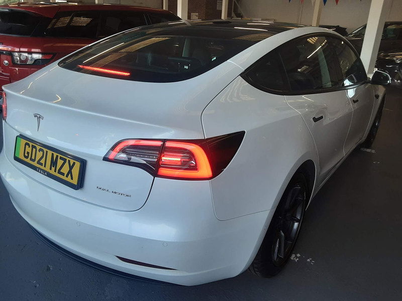 Tesla Model 3 (Dual Motor) Long Range Auto 4WDE 4dr 4dr Automatic 2025