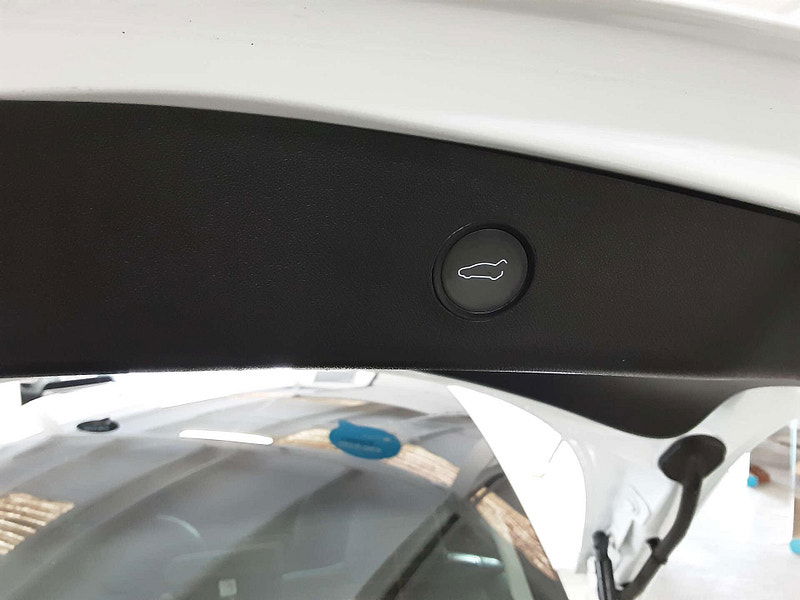 Tesla Model 3 Model 3 Long Range AWD 4WD 4dr 4dr Automatic 2025