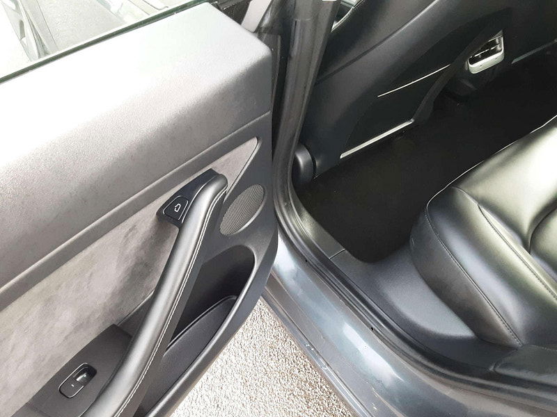 Tesla Model 3 Model 3 Long Range AWD 4WD 4dr 4dr Automatic 2025