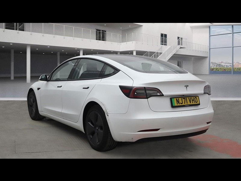 Tesla Model 3 Standard Range Plus Auto RWD 4dr 4dr Automatic 2025