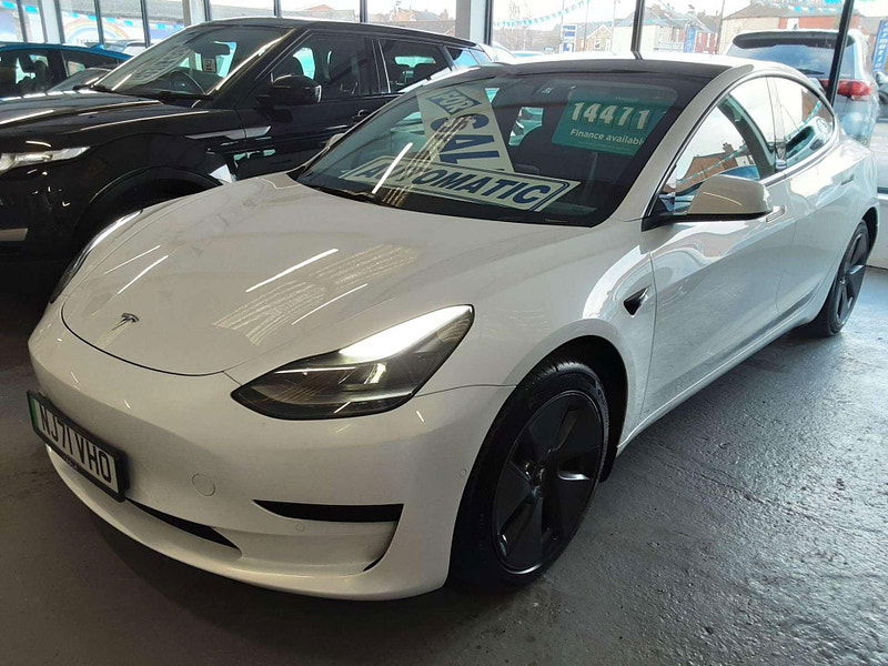 Tesla Model 3 Standard Range Plus Auto RWD 4dr 4dr Automatic 2025