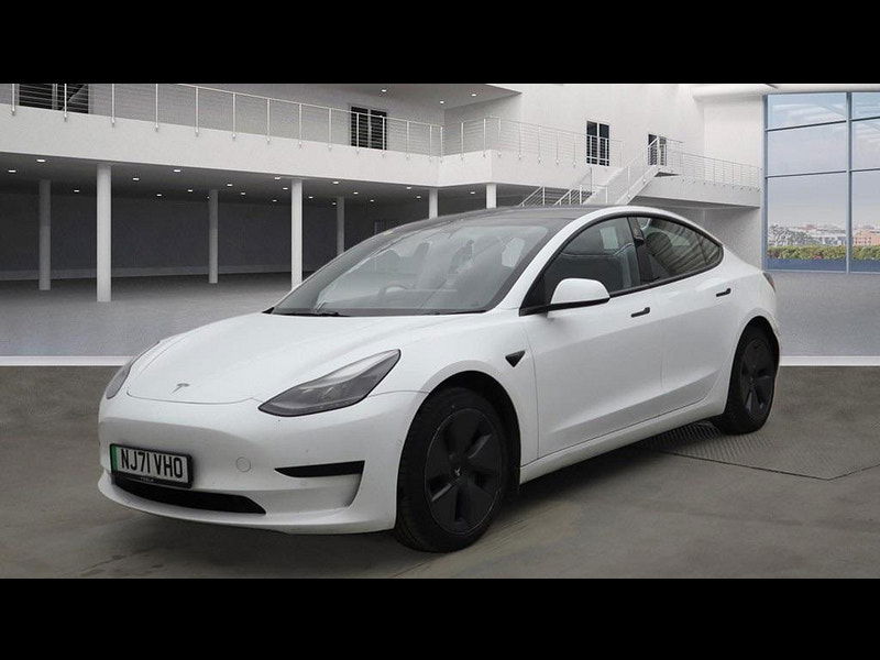 Tesla Model 3 Standard Range Plus Auto RWD 4dr 4dr Automatic 2025