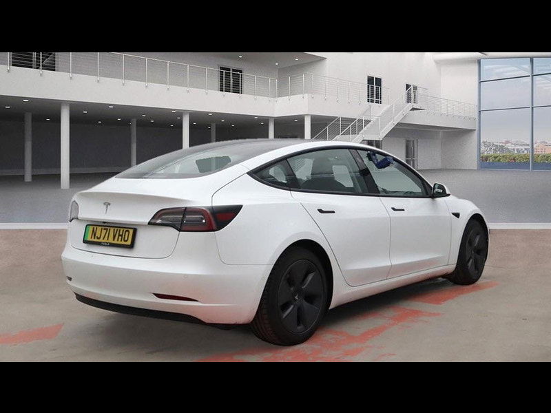 Tesla Model 3 Standard Range Plus Auto RWD 4dr 4dr Automatic 2025