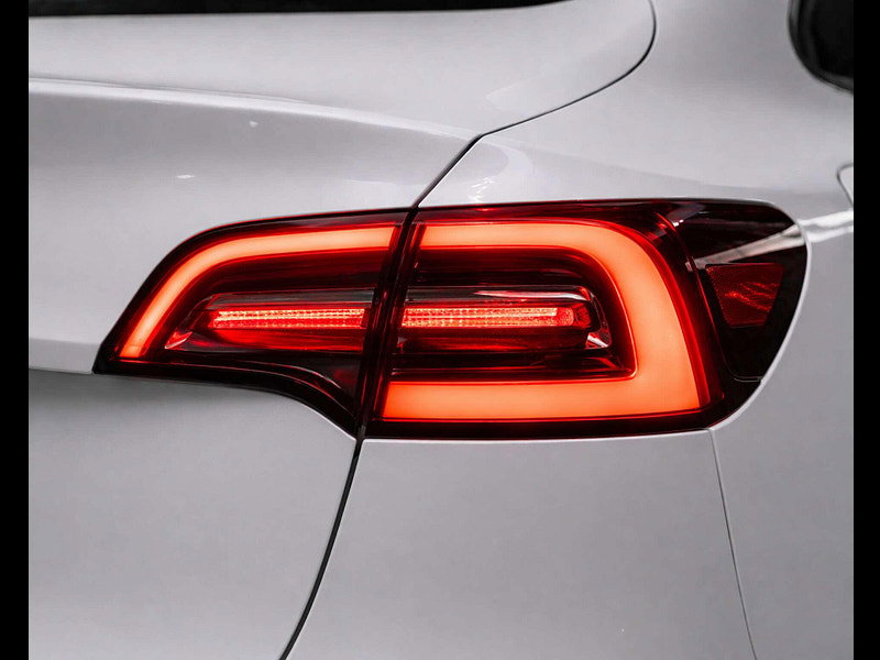 Tesla Model Y ModeL Y Long Range AWD 4WD 5dr 5dr Automatic 2026