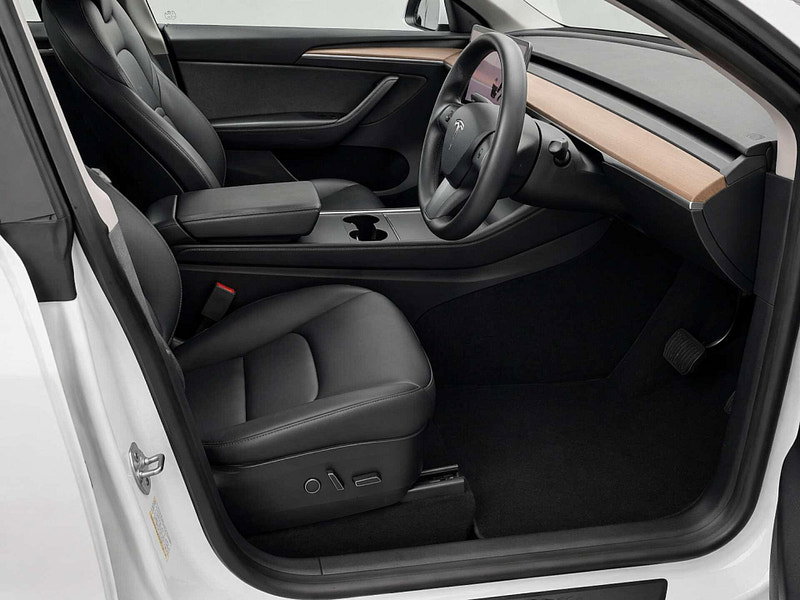 Tesla Model Y ModeL Y Long Range AWD 4WD 5dr 5dr Automatic 2026