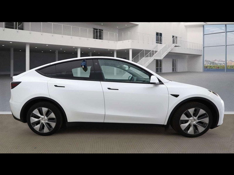 Tesla Model Y Model Y Long Range AWD 4WD 5dr 5dr Automatic 2025