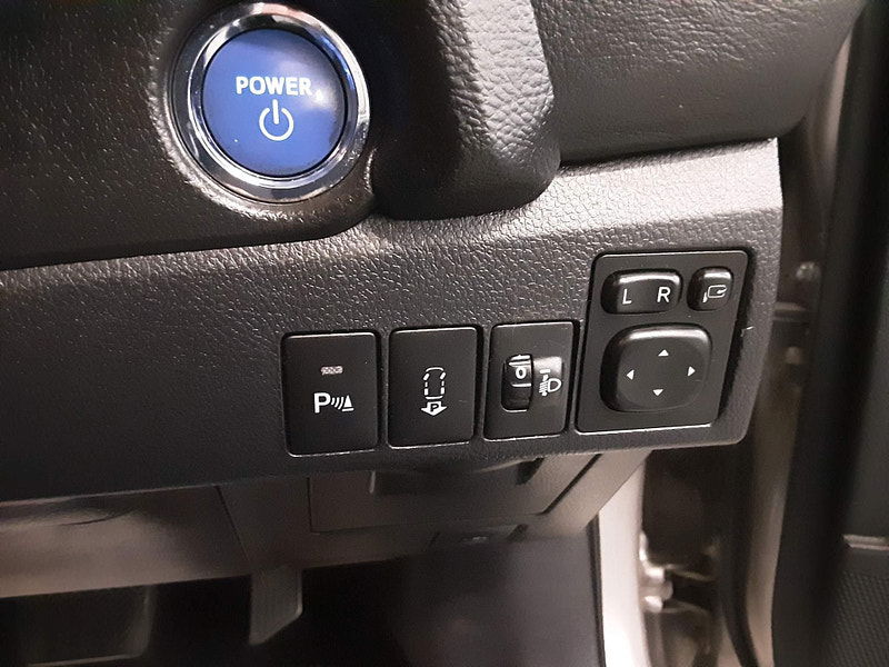 Toyota Auris 1.8 VVT-h Excel CVT Euro 5 (s/s) 5dr 5dr Automatic 2024