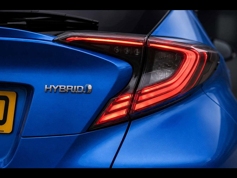 Toyota C-HR 1.8 C-HR-Dynamic HEV CVT 5dr 5dr Automatic 2026