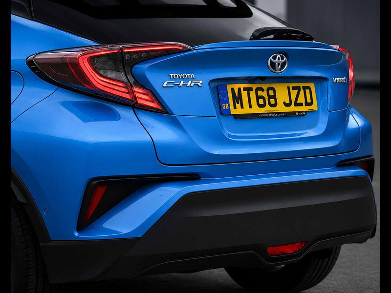 Toyota C-HR 1.8 C-HR-Dynamic HEV CVT 5dr 5dr Automatic 2026