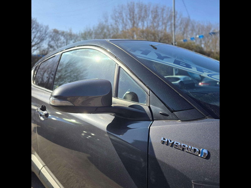 Toyota C-HR 1.8 C-HR-Dynamic HEV CVT 5dr 5dr Automatic 2025