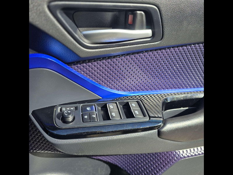 Toyota C-HR 1.8 C-HR-Dynamic HEV CVT 5dr 5dr Automatic 2025
