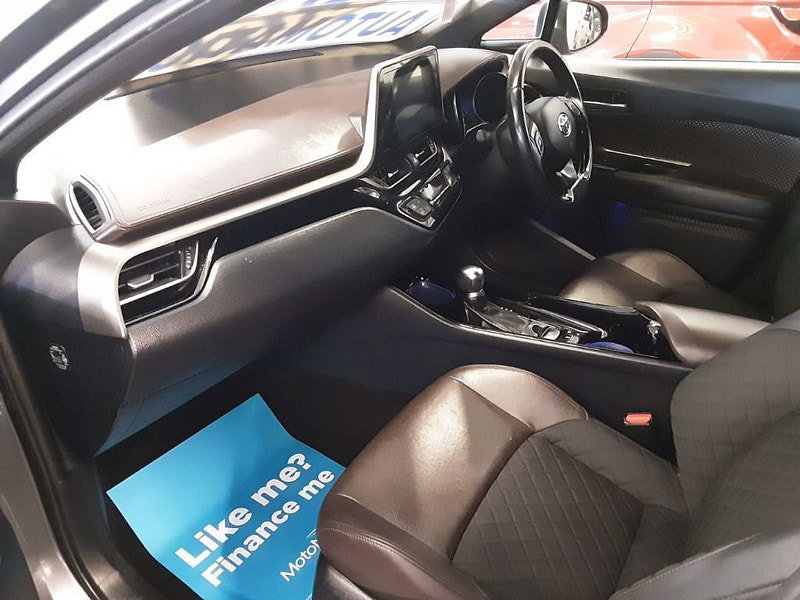 Toyota C-HR 1.8 Hybrid Excel 5dr CVT (HALF LEATHER+SAT NAV+REVESE CAMERA) 5dr Automatic 2026
