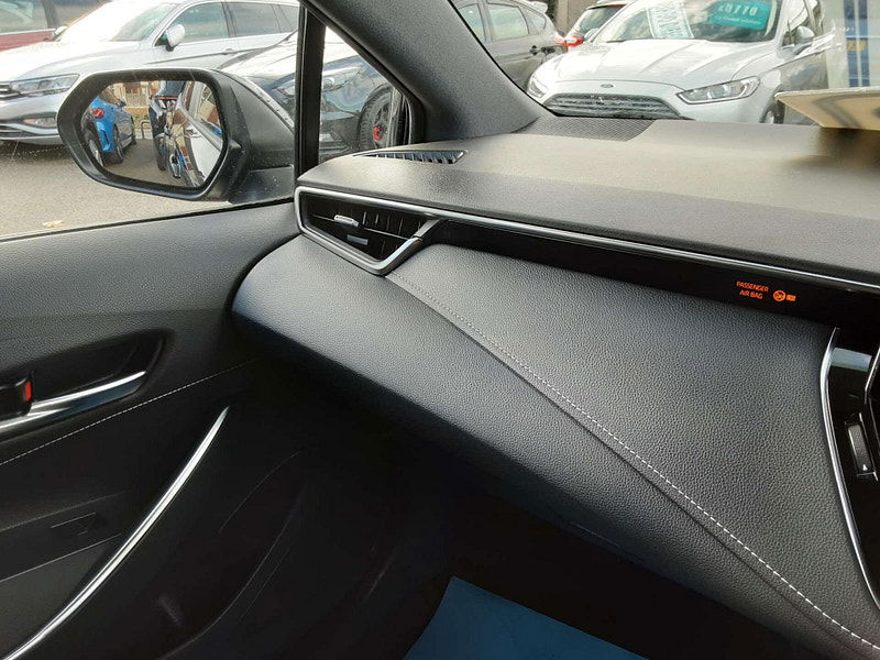 Toyota Corolla 1.8 Corolla Design HEV CVT 5dr 5dr Automatic 2026