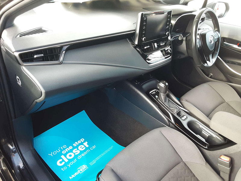 Toyota Corolla 1.8 Corolla Design HEV CVT 5dr 5dr Automatic 2025