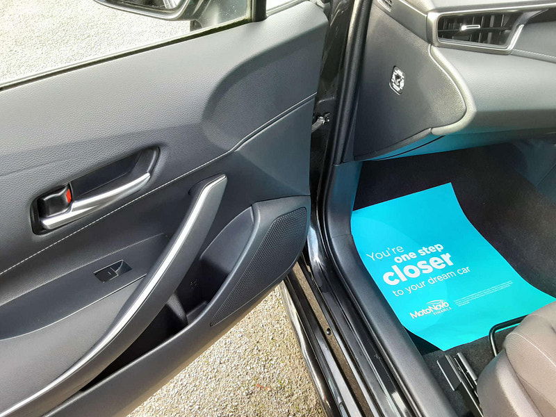 Toyota Corolla 1.8 Corolla Design HEV CVT 5dr 5dr Automatic 2025