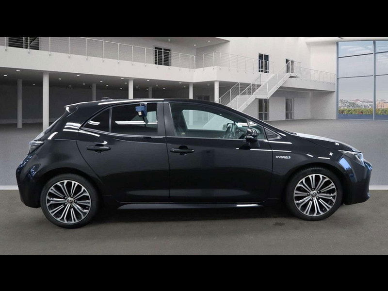 Toyota Corolla 1.8 Corolla Design HEV CVT 5dr 5dr Automatic 2025