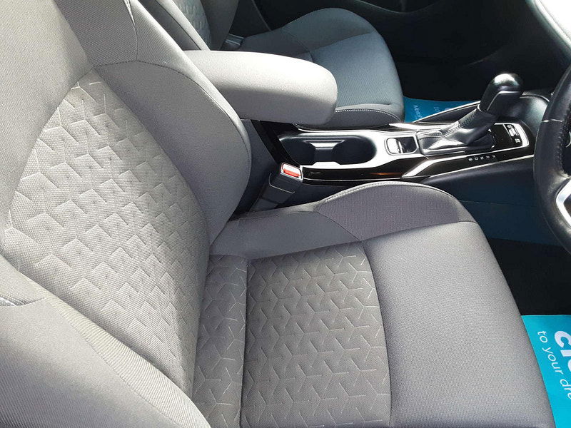 Toyota Corolla 1.8 Corolla Design HEV CVT 5dr 5dr Automatic 2026