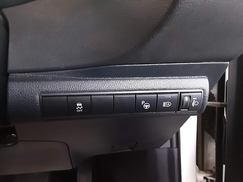 Toyota Corolla 1.8 VVT-h Icon Tech CVT Euro 6 (s/s) 5dr 5dr Automatic 2024