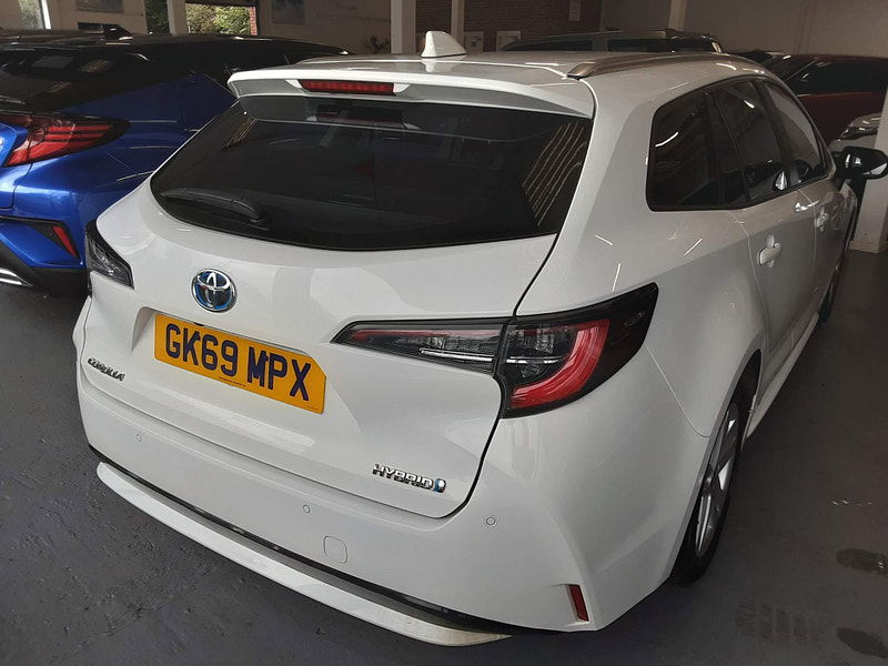 Toyota Corolla 1.8 VVT-h Icon Tech Touring Sports CVT Euro 6 (s/s) 5dr 5dr Automatic 2023