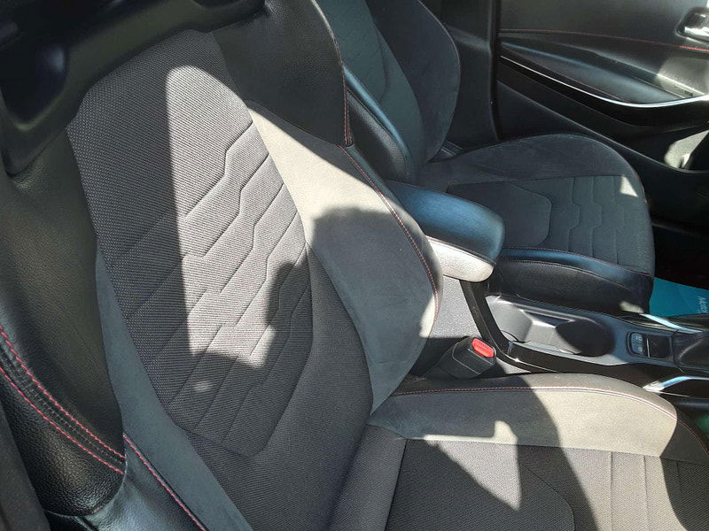 Toyota Corolla 2.0 Corolla Excel VVT-i HEV CVT 5dr 5dr Automatic 2025