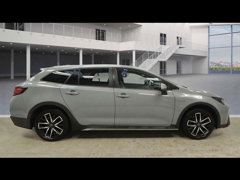 Toyota Corolla 2.0 Corolla Trek HEV CVT 5dr 5dr Automatic 2026