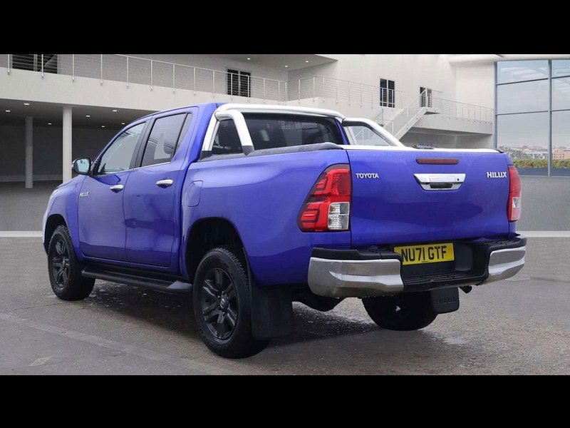 Toyota Hilux 2.4 HI-Luxury Icon D-4D 4WD Double Cab 4WD 5dr 5dr Manual 2026