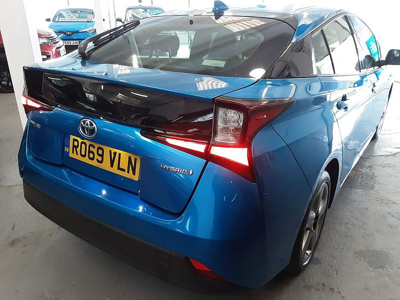 Toyota Prius 1.8 VVT-h Business Edition Plus CVT AWD Euro 6 (s/s) 5dr 5dr Automatic 2024