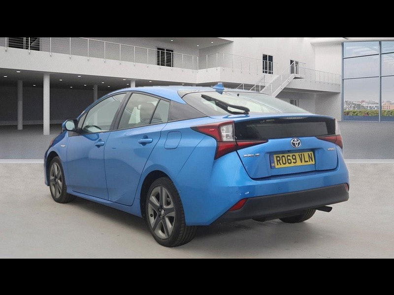 Toyota Prius 1.8 VVT-h Business Edition Plus CVT AWD Euro 6 (s/s) 5dr 5dr Automatic 2024