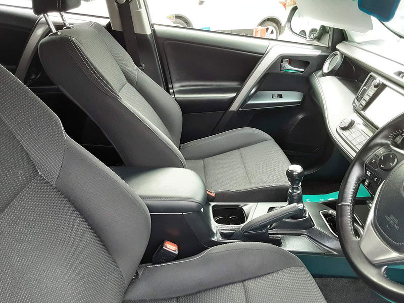 Toyota RAV4 2.0 D-4D Business Edition Euro 6 (s/s) 5dr (Safety Sense, Nav) 5dr Manual 2025