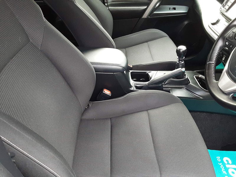Toyota RAV4 2.0 D-4D Business Edition Euro 6 (s/s) 5dr (Safety Sense, Nav) 5dr Manual 2025
