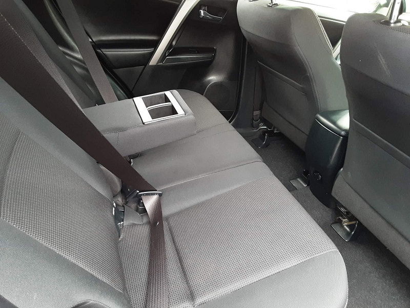 Toyota RAV4 2.0 D-4D Business Edition Euro 6 (s/s) 5dr (Safety Sense, Nav) 5dr Manual 2025