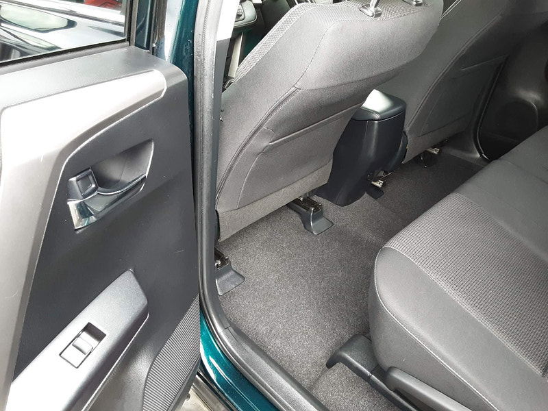 Toyota RAV4 2.0 D-4D Business Edition Euro 6 (s/s) 5dr (Safety Sense, Nav) 5dr Manual 2025
