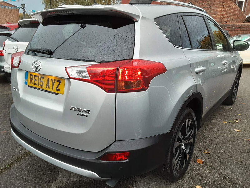 Toyota RAV4 2.0 D-4D Invincible 4WD Euro 5 (s/s) 5dr 5dr Manual 2025