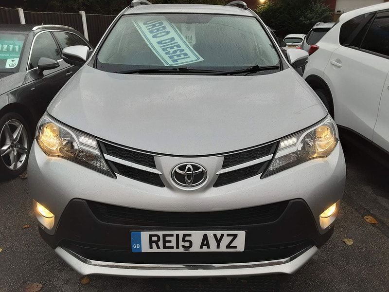 Toyota RAV4 2.0 D-4D Invincible 4WD Euro 5 (s/s) 5dr 5dr Manual 2025