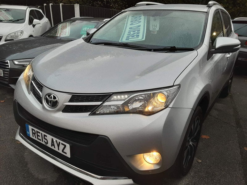 Toyota RAV4 2.0 D-4D Invincible 4WD Euro 5 (s/s) 5dr 5dr Manual 2025