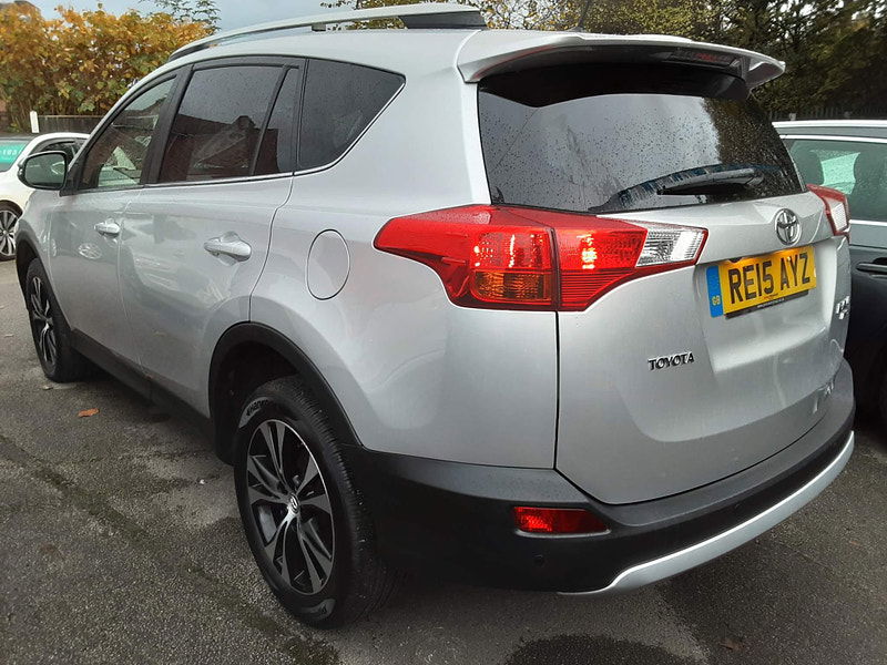 Toyota RAV4 2.0 D-4D Invincible 4WD Euro 5 (s/s) 5dr 5dr Manual 2025